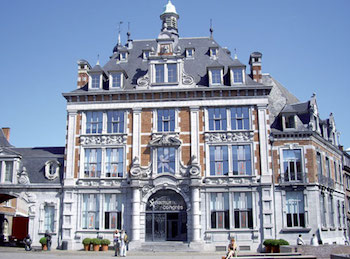 Le Palais des Congrès, accessible aux associations