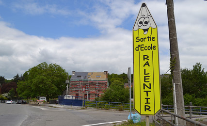 Ecole maternelle de Beez : toiture et chassis rénovés