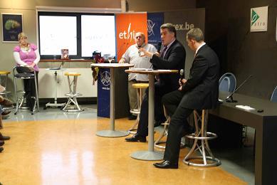 Tanguy Auspert et le Ministre Paul Furlan                               au Salon des Mandataires Tanguy Auspert et le Ministre Paul Furlan                               au Salon des Mandataires