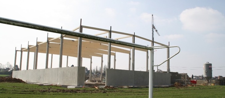 Temploux: le Hall Sportif sort de terre Temploux: le Hall Sportif sort de terre