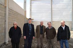 Tanguy Auspert et les responsables, ancien et actuels, de l'Asbl Brocante de Temploux, avec de gauche à droite: Guy Beaufays, Jean-Marie Allard, Luc Halleux et Lou-Lou Massart