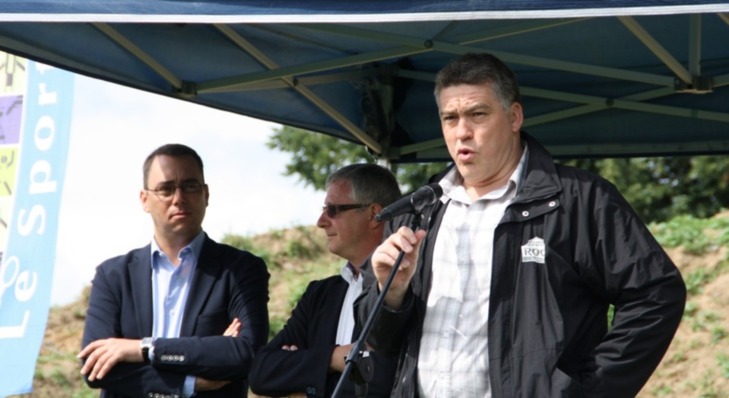 Wartet Foot: nouveaux vestiaires et nouvelle buvette  Wartet Foot: nouveaux vestiaires et nouvelle buvette