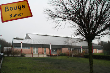 Hall sportif de Bouge : un nouveau revêtement Hall sportif de Bouge : un nouveau revêtement