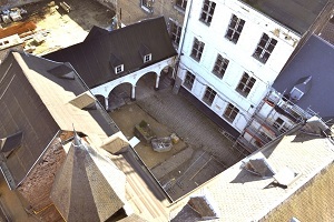 L’Académie des Beaux Arts entre ancien et moderne L’Académie des Beaux Arts entre ancien et moderne