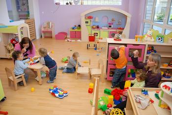 Accueil de la petite enfance : hier et aujourd'hui  Accueil de la petite enfance : hier et aujourd'hui