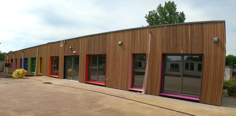 Boninne : l'école et son extension toute en couleurs ! Boninne : l'école et son extension toute en couleurs !