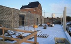 Andoy: le chantier de la nouvelle école sous la neige